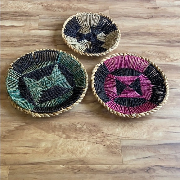 Small Wicker Boho wall basket decor - Picture 9 of 10